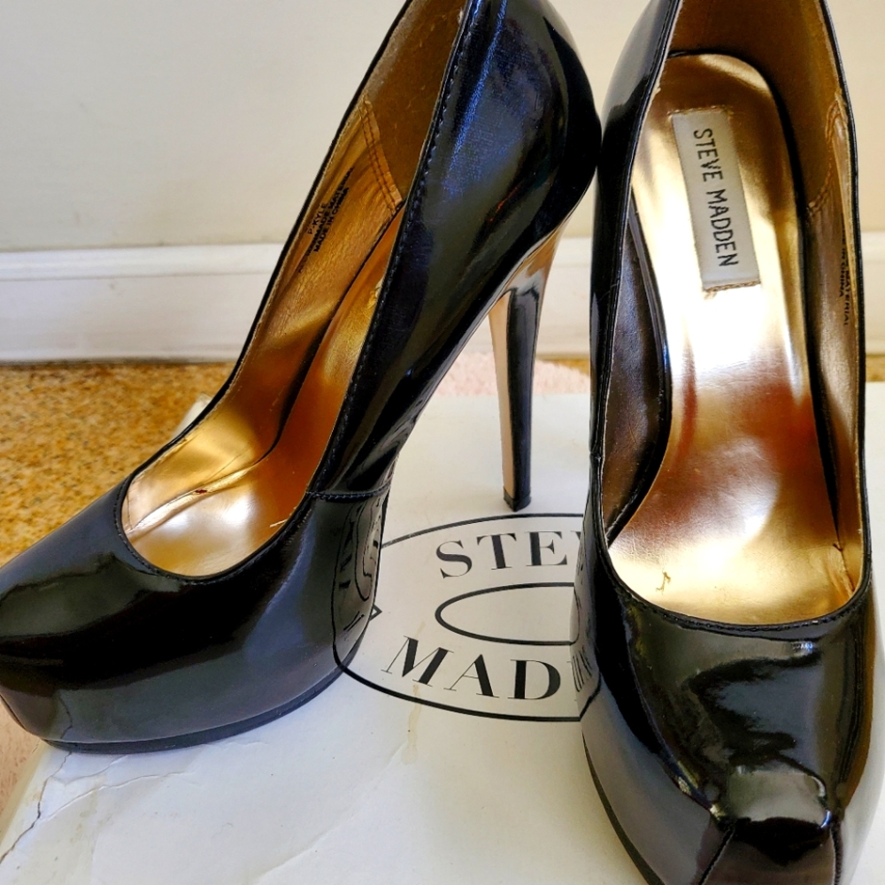 Black high heels -8